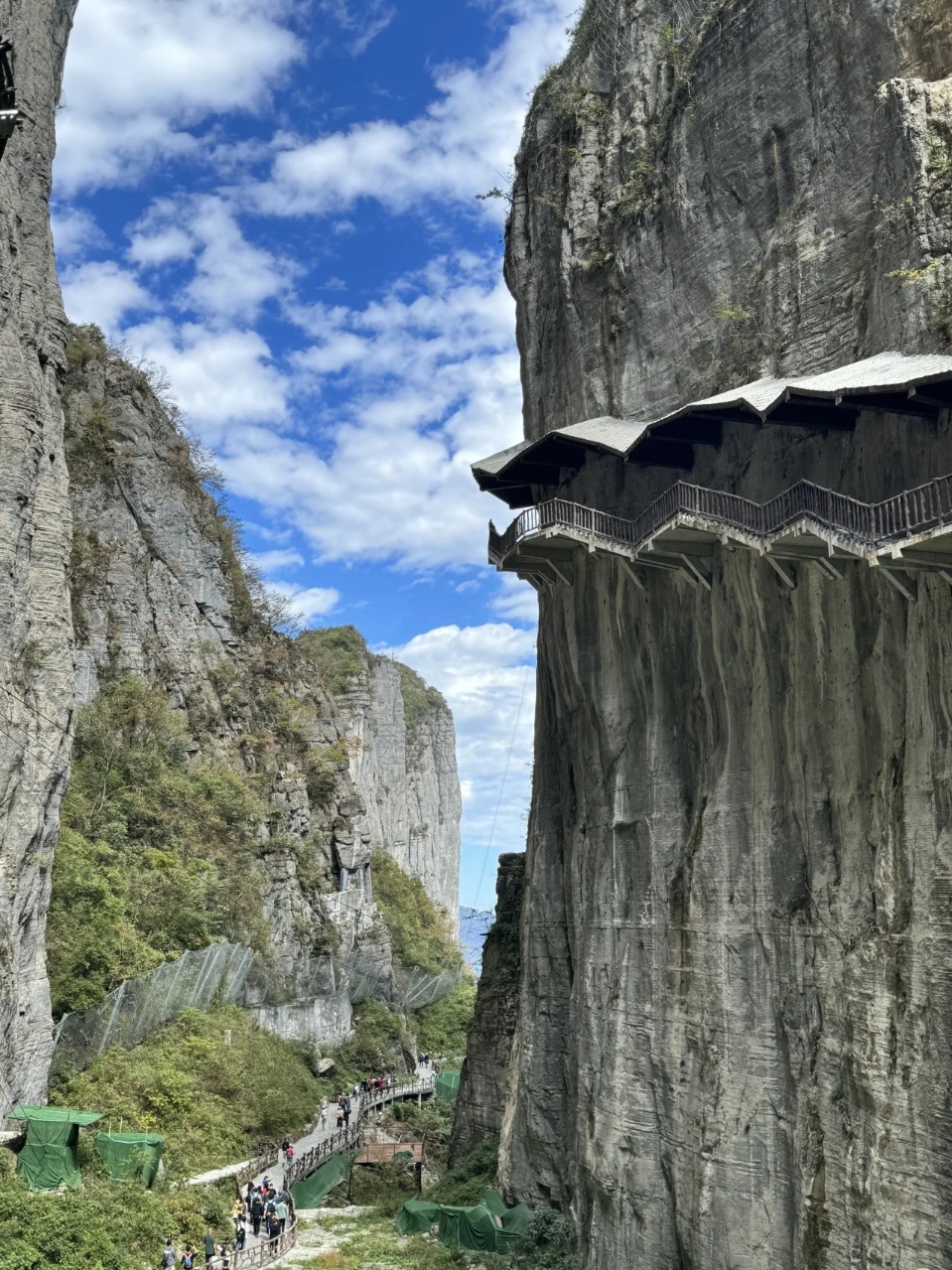 峡谷.jpg